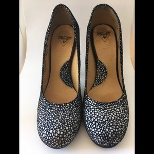 Fluevog Attentions Paris